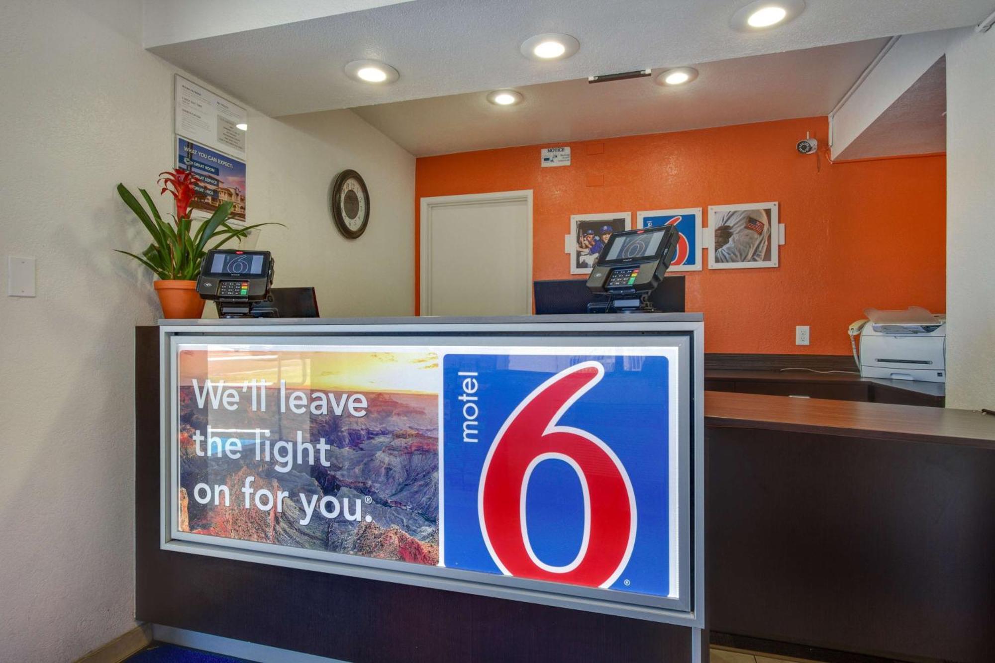 Motel 6-Tempe, Az - Broadway - Asu المظهر الخارجي الصورة